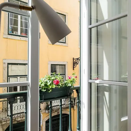 Apartment Lx4u - Baixa Douradores