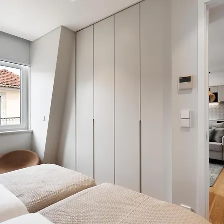 Apartment Lx4u - Baixa Douradores *